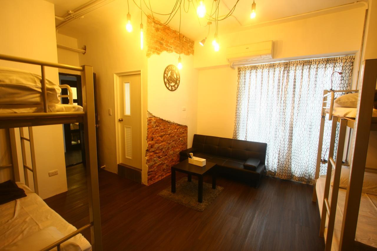 Color House Taichung Exterior foto